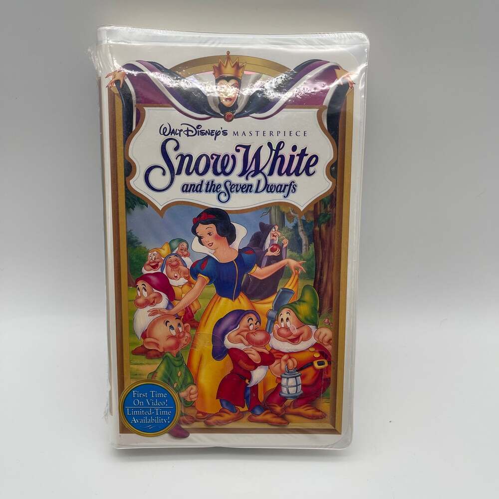 Walt Disney's Masterpiece Snow White and the Seven Dwarfs VHS 1524 Factory Seale